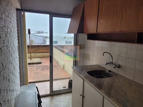 Imagen 3 de 8 de Apartamento 2 Dormitorios Torre Maldonado/maldonado Centro