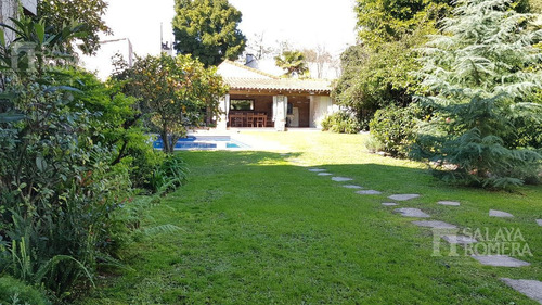 Imagen 8 de 30 de Casa - Mart.-vias/libert. Unico Jardin, Pulmon De Manzana , Lote De 48 Fondo.