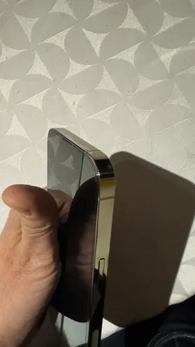 Real iPhone 14 Pro Max Usado X Snoop Dogg En The Underdoggs (Usado)
