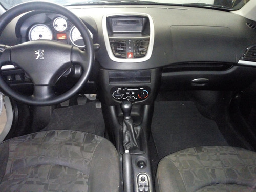 Peugeot 207 1.4 Xr Sport 8v Flex 4p Manual