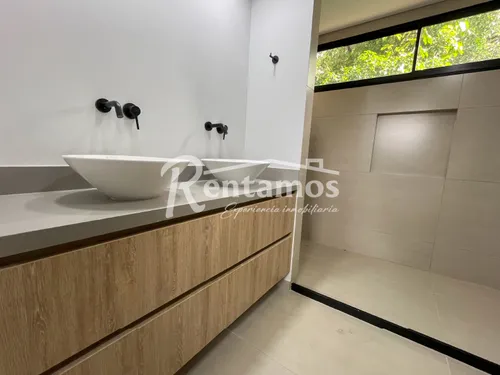 Apartamento En Venta En El Tesoro. Cod V775867