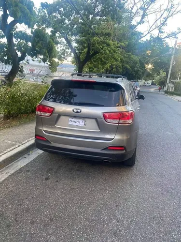 Kia Sorento 2017. 4x4. 3 Filas De Asientos. Importada!!
