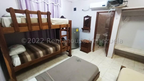 Imagen 5 de 8 de Posada Lista Para Funcionar En Venta Ubicada En Punto Fijo