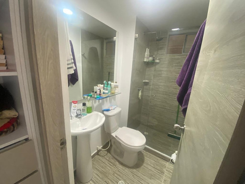 Imagen 6 de 22 de Hermoso Apartamento Con Parqueadero, Barrio Alameda