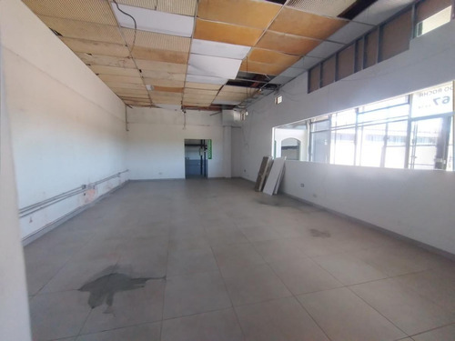 Imagen 8 de 21 de Local Comercial Depósito Oficinas