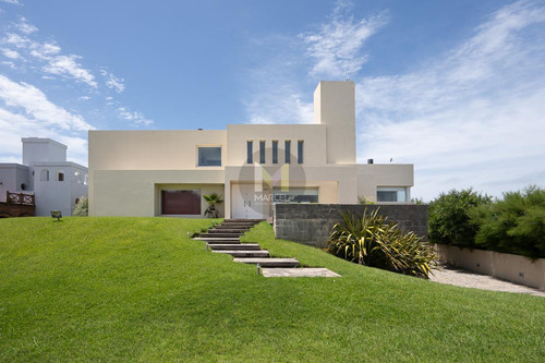Casa En Venta 6 Ambientes Pinamar Norte