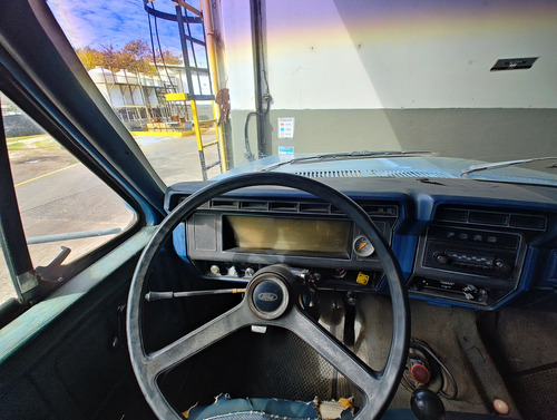 Ford 7000 Caja Volcadora , Baranda Volcable