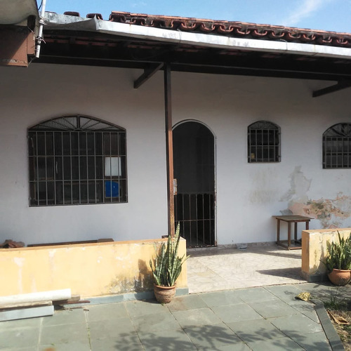 Casa Em Mongaguá Com Belo Espaço Primeira Quadra!!! - Ca00790 - 68316458