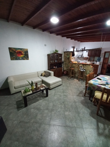 Imagen 7 de 11 de Casa Tipo Chalet De 3 Amb. , Encontra Tu Paz Y A Disfrutar