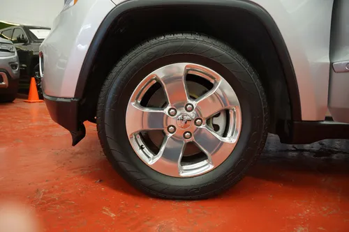 Jeep Grand Cherokee 5.7 Limited Premium V8 4x2 Mt