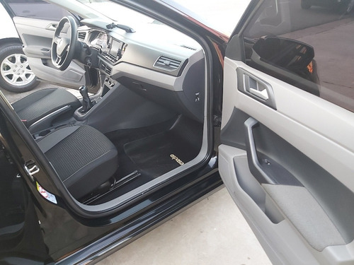 Imagen 12 de 13 de Volkswagen Polo 2018 1.6 Msi Comfortline