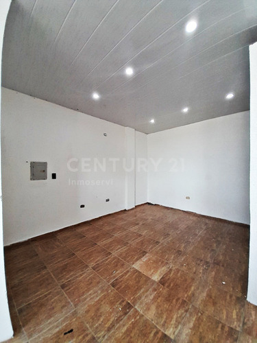 Imagen 5 de 9 de Century 21 Inmoservi Alquila Local Comercial Adyacente Al Terminal De Pasajeros