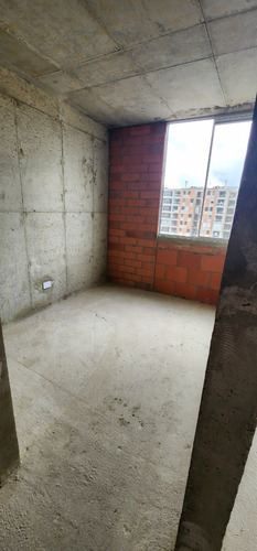 Venta De Apartamento En Obra Gris En Chía, Con Parqueadero. Sector De Gran Valorización