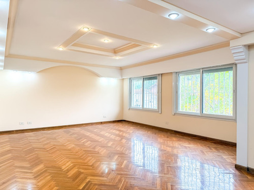 Casa En Alquiler, 4 Plantas, Jardín Y Pileta - Martínez