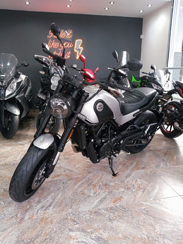 Benelli Leoncino 500 Modelo 2021 Con 12.000kms