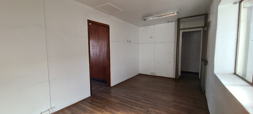 123 Oficina Carrera Libertad A 1 Cuadra Plaza De Armas