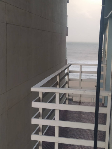 Venta. Departamento 3 Ambientes. 60 M². Edificio Frente Al Mar. Miramar