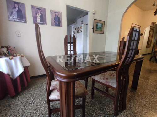 Imagen 11 de 19 de En Venta Bella Y Amplia Casa A Remodelar Morro Ii. Cód.: 129748. 04144841043