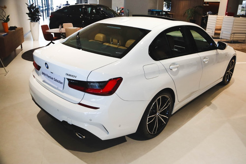 Imagem 10 de 12 de Bmw 320 I M Sport