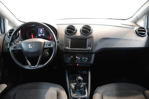 Imagen 12 de 15 de Seat Ibiza 2017 1.6 Style 5p Mt