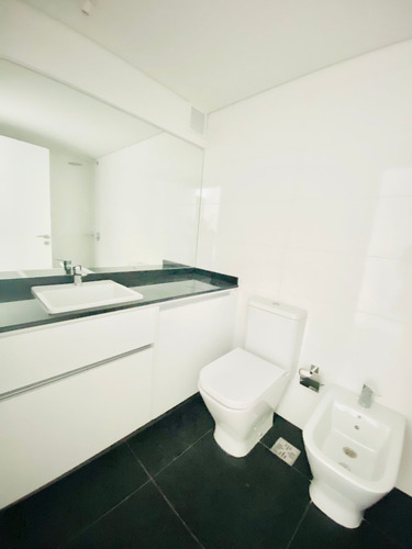 En Venta Monoambiente Con Patio - Zona Wtc