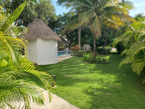 Departamento En Venta En Playa Del Carmen En Selvamar De 2 Niveles Con Beach Club