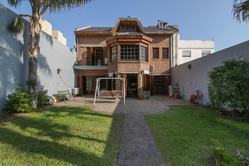 Venta Chalet, Jardin, Quincho, Cochera -san Martin