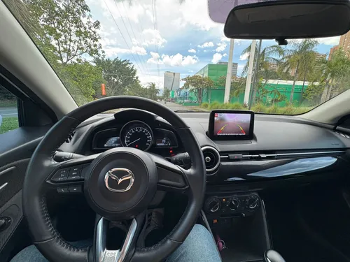 Mazda 2 1.10 Touring Aut