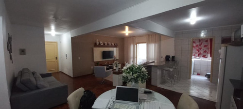 Apartamento Com 104 M2 Com Box , Ótima Localização Em Cachoeirinha