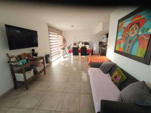 Venta Dúplex De Dos Dormitorios En La Cumbre