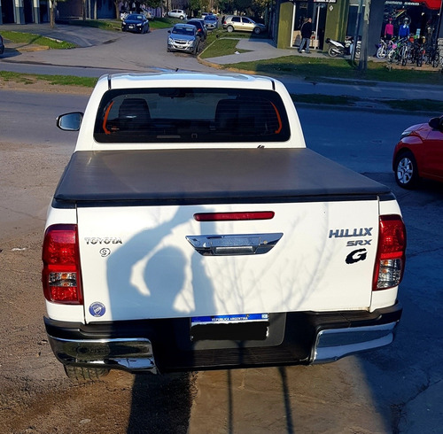 Imagen 2 de 6 de Toyota Hilux 2.8 Cd Srx 177cv 4x4 2016