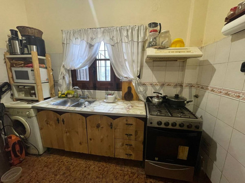 Venta De Casa 2 Ambientes, Ituzaingó Americana