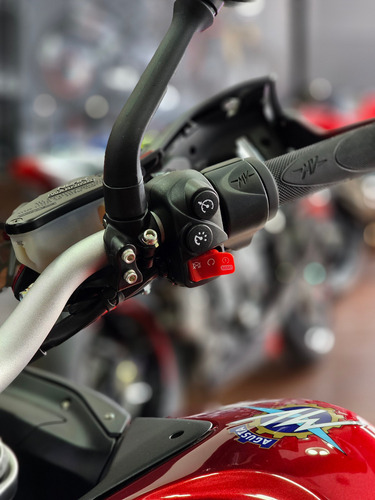 Imagen 9 de 25 de Mv Agusta Turismo Veloce Lusso Bordo Scs Mejor Precio Contad