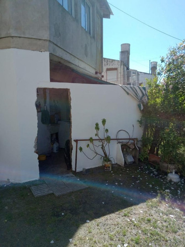 Imagen 21 de 22 de Venta Casa 3 Dormitorios 505 E/7 Y 8