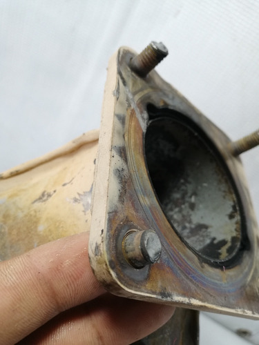 Múltiple De Escape De Vw Bora Mod. 05-10 2.5 Autom Original (Usado)