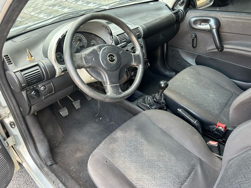Chevrolet Corsa Classic 1.0 Life Flex Power 4p