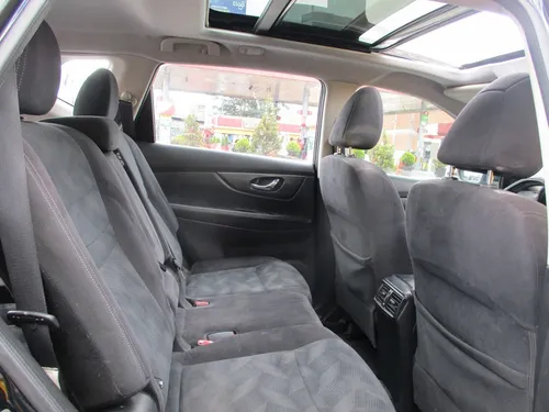 Nissan X-trail 4x2 2500cc At Aa