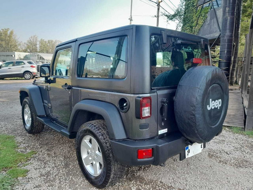 Imagen 7 de 15 de Jeep Wrangler 3.6 Sport V6 2 P 2017
