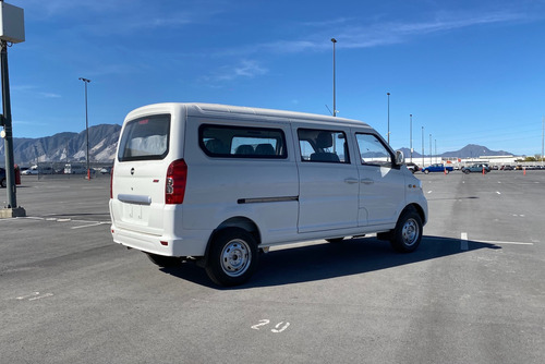 Nissan Urvan 2.5 11 Pas Aa Mt