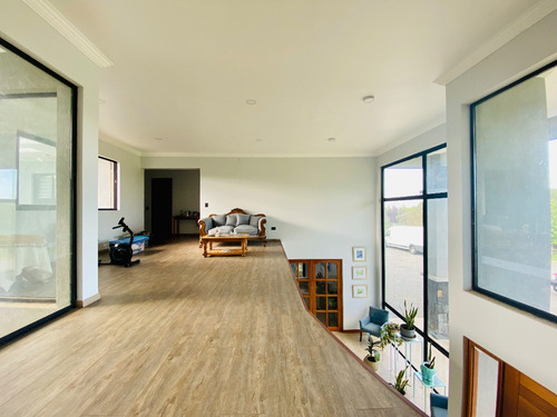 Exclusiva Casa En Venta