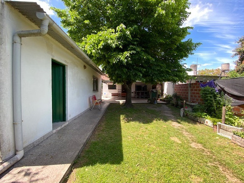 Venta - Casa 3 Ambientes, Se Escuchan Ofertas !