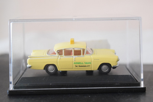Autito Vauxhall Cresta Taxi Amarillo Hornby  1/76 C/caja 