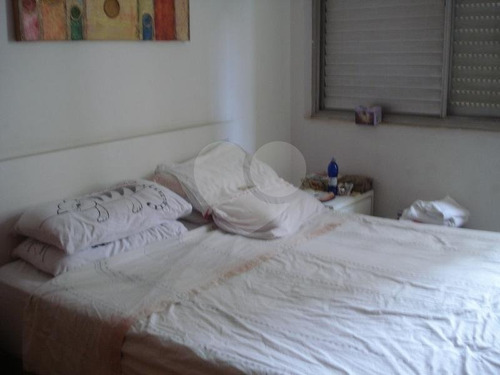Imagem 14 de 15 de Apartamento A Poucos Metros Do Clube Pinheiros, 400mts Com Terraço.. - Reo98643