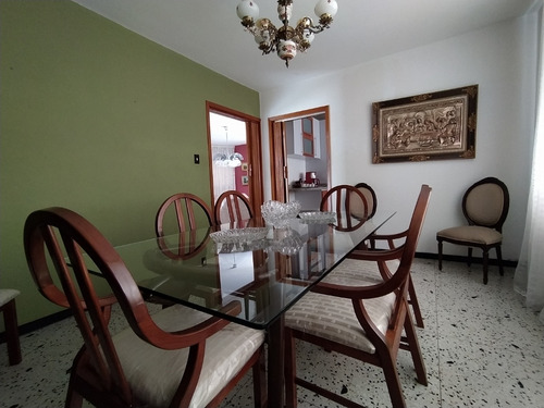 Imagen 5 de 15 de Hermosa Casa En Venta En El Piñal. 22-26202, More 0414 5981129