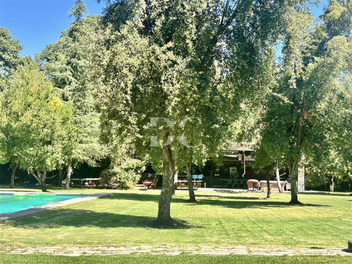 Casa En Venta De 3dorm En Suite Chicureo Poniente Colina