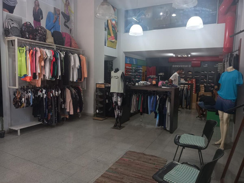 Imagen 4 de 16 de Local Centro Zona Comercial Venta