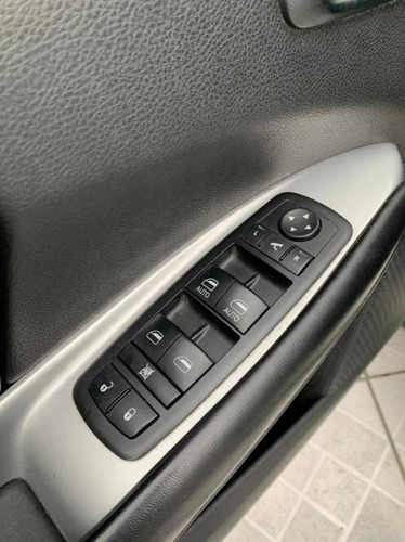 Imagem 14 de 15 de Fiat Freemont 2.4 Precision 16v Gasolina 4p Automático