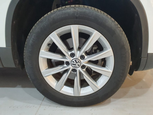 Imagem 14 de 15 de Volkswagen Tiguan 2.0 Tsi Aut.