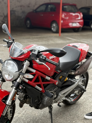 Ducati Monster 696 2014