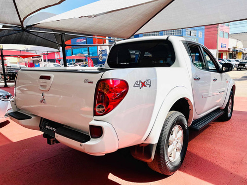 Imagem 8 de 13 de Mitsubishi L200 2013 3.2 Triton Hpe Cab. Dupla 4x4 Aut. 4p